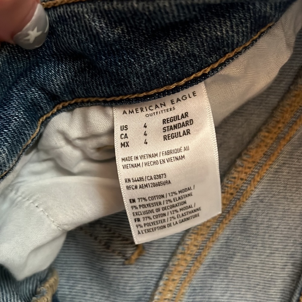 Distressed Jeans - Picture 3 of 3